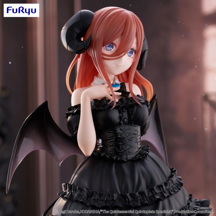 Furyu The Quintessential Quintuplets BiCute Dark Miku Nakano Figure