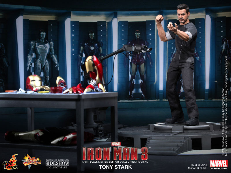 Hot Toys Iron Man 3 Tony Stark (Armor Testing Version) 1/6 Scale Limited Edition Collectible Figure