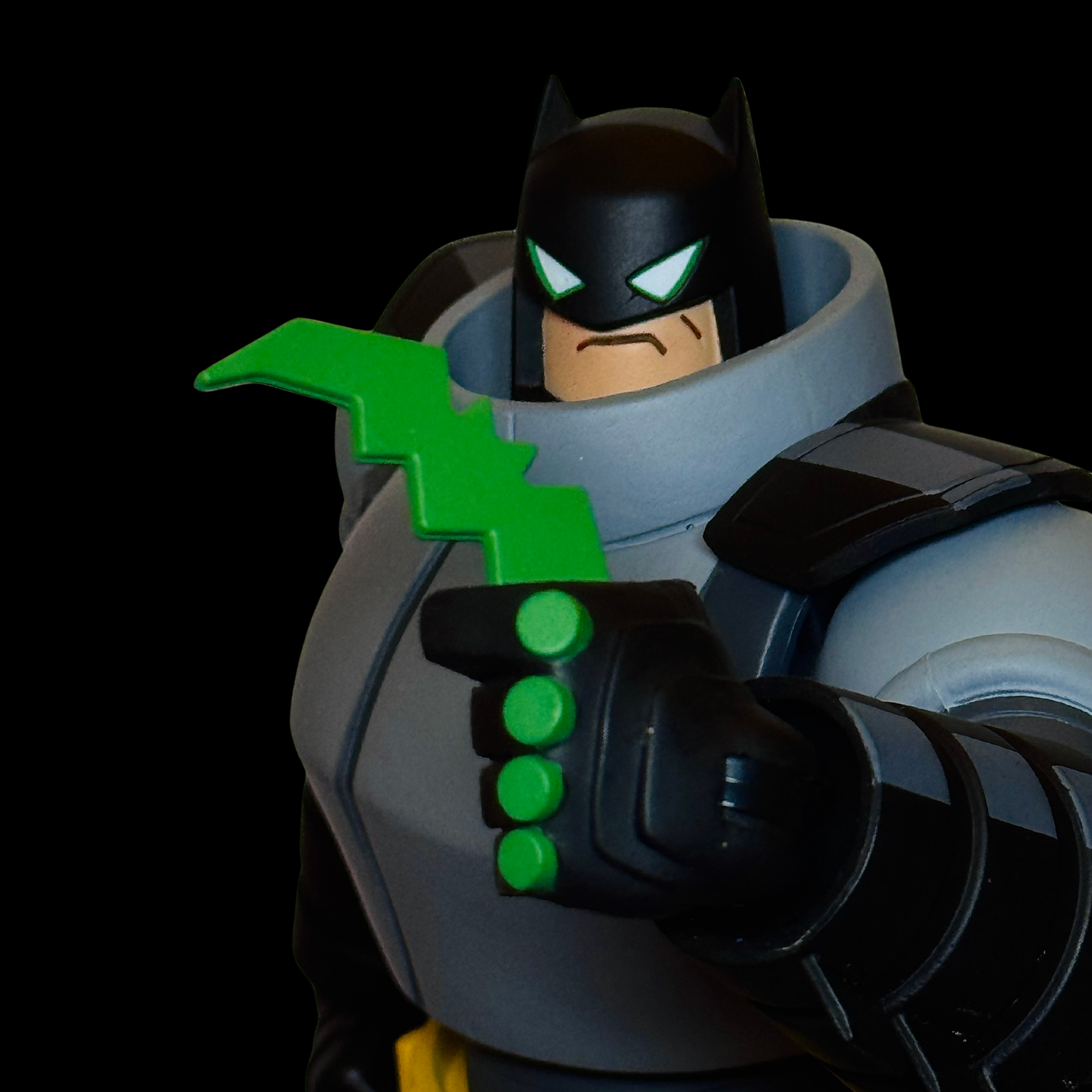 Batman: The Adventures Continue Super Armor Batman Action Figure – DC Collectibles loose / without box