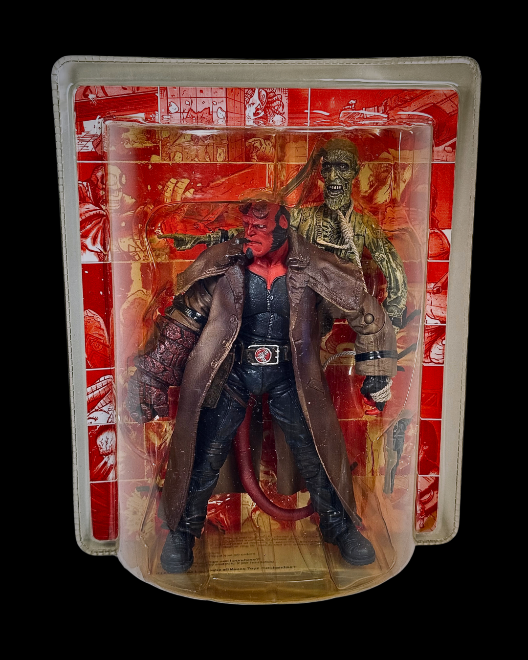 Mezco Toyz Hellboy — Japan Exclusive Edition (2004)